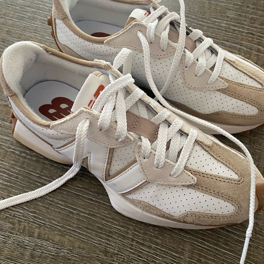 New Balance White and Tan Lightweight Sneakers